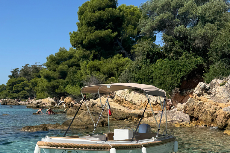 Mandelieu-la-Napoule: Luxury Boat Rental Without a License Mandelieu - 8-hour luxury boat rental without a license (6 people)