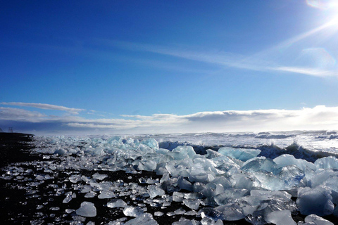 5 Días de Caza de Auroras Boreales y Excursión a la Laguna GlaciarCategoría Estándar - Baño en la Laguna Azul NO Incluido