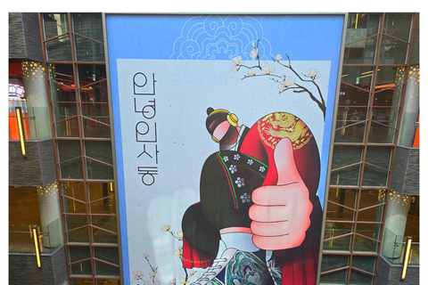 Seoul: Jongro UNESCO Heritage Small Group Walking Tour English Guide