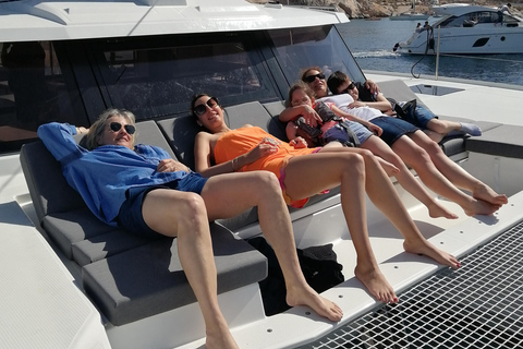 Marseille: Catamaran cruise to discover Frioul Islands