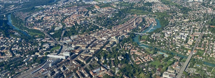Berne : Vol privé en hélicoptère de 18 minutes pour 3 personnes maximum