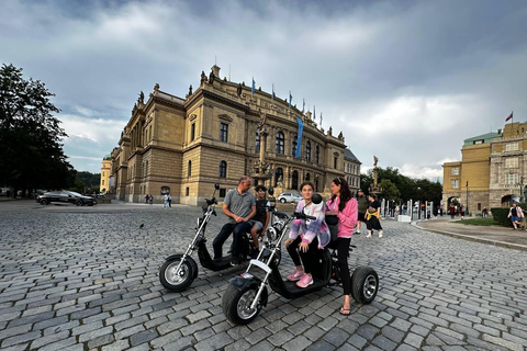 Prague: 2 hours FUN TRIKE tour in Prague with guide Prague: 2 hours FUN e-TRIKE tour with Guide