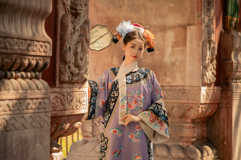 Beijing: Chinese Qing Dynasty Costume Travel Photography