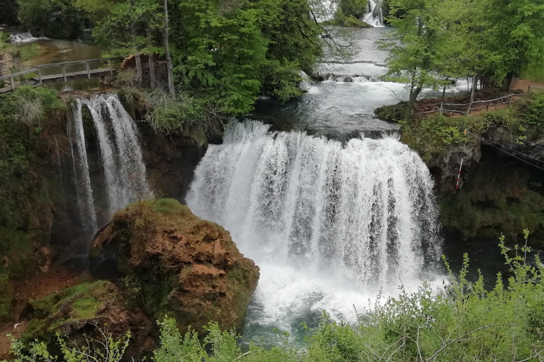 Zagreb: Plitvice Lakes & Rastoke Private Day Trip