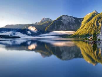 Salzburg: Hallstatt and Sound of Music Tour