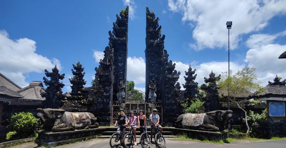Ubud: Old Spiritual Village & Countryside Life Cycling Tour