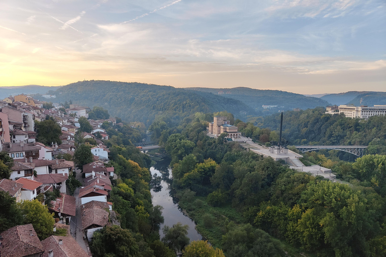 From Bucharest: Wallachian-Bulgarian Kingdom Day Trip