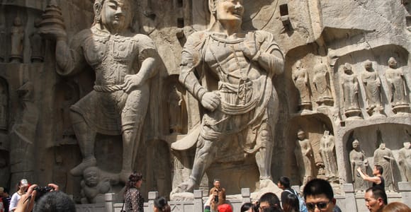 Private Tour: Longmen-Grotten, Shaolin-Tempel & Kungfu-Show