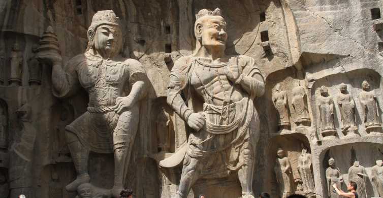 Zhengzhou/Luoyang: Čchüang-čchüan: jeskyně Longmen, chrám Šao-lin a výstava