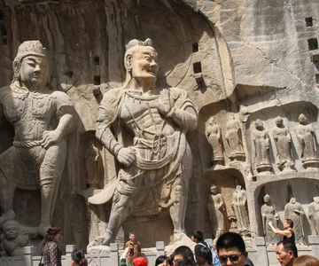 Private Tour: Longmen Grottoes, Shaolin Temple & Kungfu Show