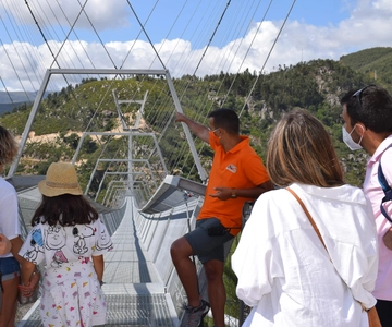 From Porto: Guided Tour of the 516 Arouca Suspension Bridge and Paiva Walkways
