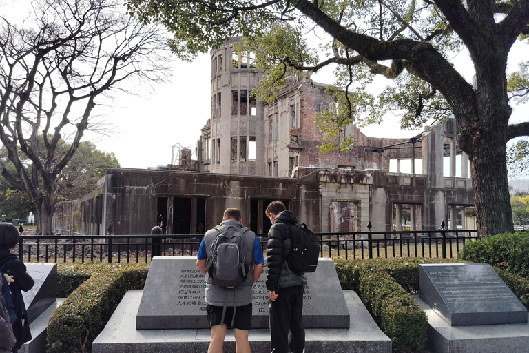 Hiroshima: 5.5-Hour Highlights Tour with Professional guide