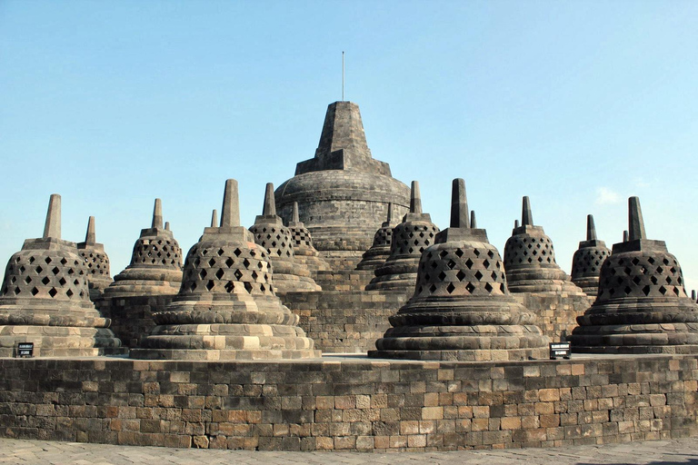 Excursão compartilhada ou particular aos templos de Borobudur e PrambananNascer do sol/manhã em Borobudur e tour guiado em Prambanan