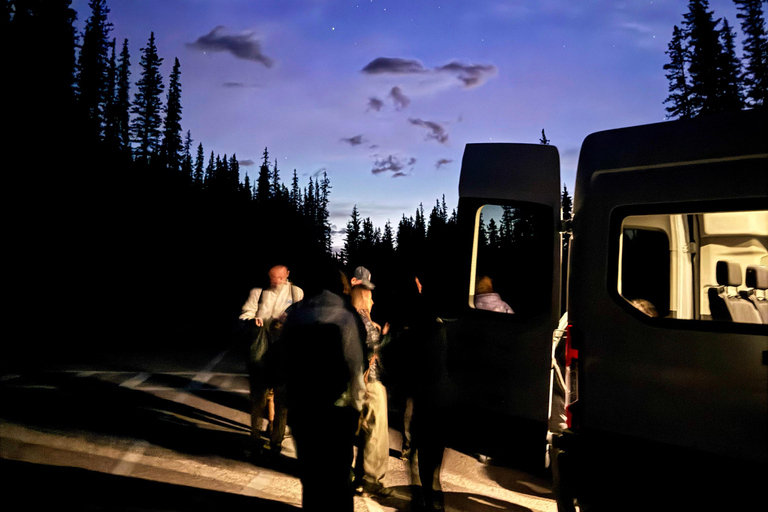 Banff Nightfall: Lake Minnewanka & Two Jack Stargazing Tour