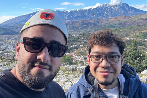 一日游：联合国教科文组织世界遗产城市贝拉特和传统午餐私人一日游：联合国教科文组织城市贝拉特和传统午餐