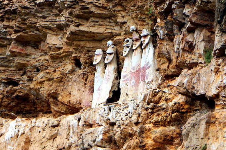 From Chachapoyas: Karajía Sarcophagi & Quiocta Cave Tour