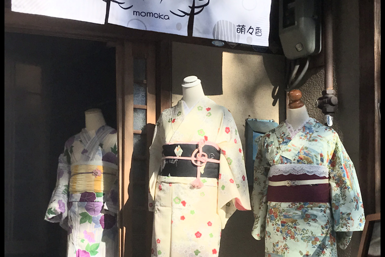 Kioto: 1 Día: Experiencia de Alquiler de Kimonos Tradicionales Japoneses