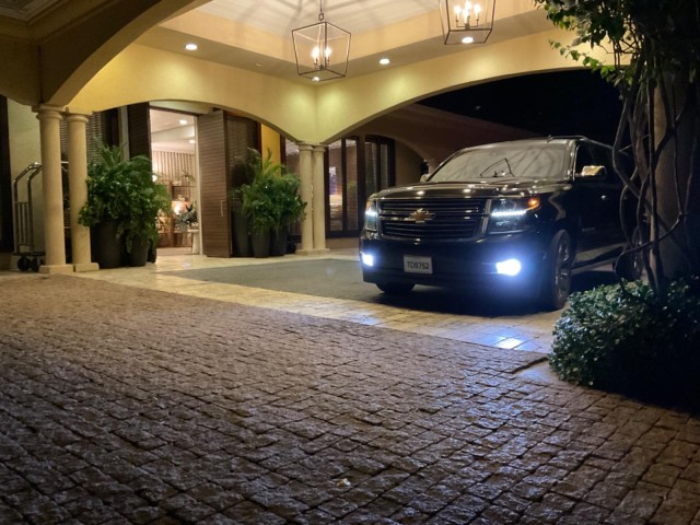 Visit Luxury SUV Transfer Providenciales Airport (ONE WAY) in Providenciales