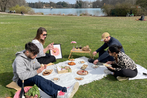 Lyon: Parc de la Tête d'Or Gourmet Picnic Basket