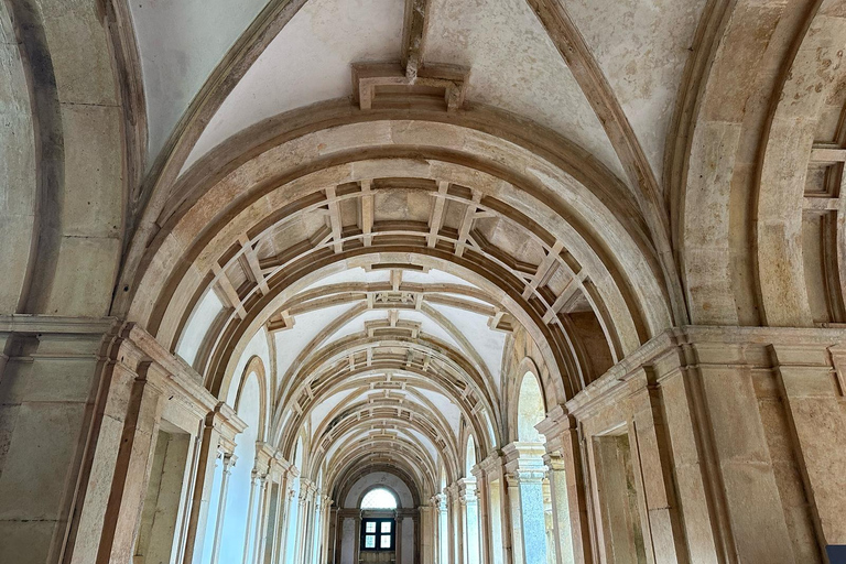 From Lisbon: Tomar and Fátima Day Trip with Guide