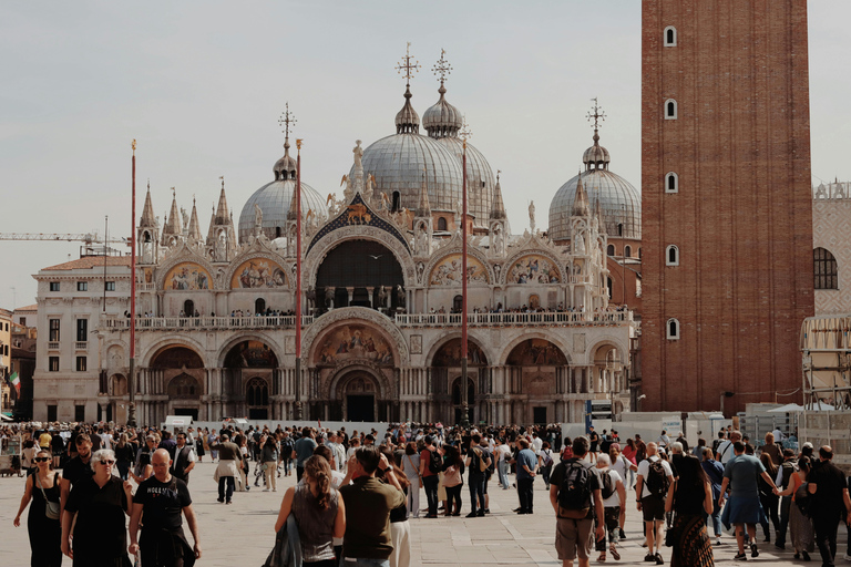 Venice: Skip-the-line St Mark's Basilica Ticket & Tours St Mark's Basilica, Pala d'Oro & Terrace with Audioguide