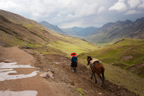 Cusco: Maras Salt Mines Horseback Ride on Peruvian Paso Peru: 4-Hour Riverside Path and the Salinas Salt Pans