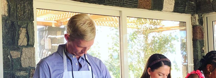 Santorin : Cours de cuisine grecque avec dégustation de vins