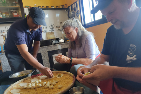 Aula de culinária de Momo com o Home ChefAula de culinária Momo com chef caseiro