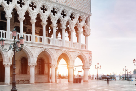 Venecia: Entrada a la Basílica, Palacio Ducal y Campanario