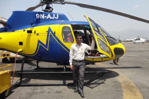 Tour de l'Everest en hélicoptère avec atterrissage à Kalapathar 5550 Mtrs