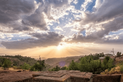 2-dniowa wycieczka z wykutymi w skale kościołami i klasztorem Lalibela2-dniowa wycieczka ze skalistymi kościołami i klasztorem