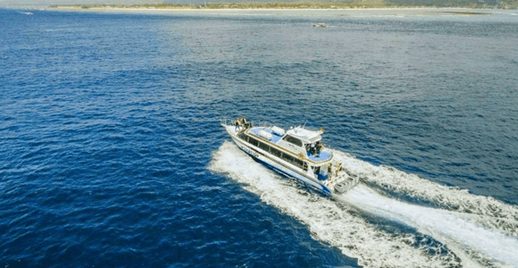 Fast Boat : Between Nusa Penida and Gili Trawangan/Lombok