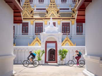 Cykeltur till Bangkok: Cykeltur på bakgator och historiska tempel