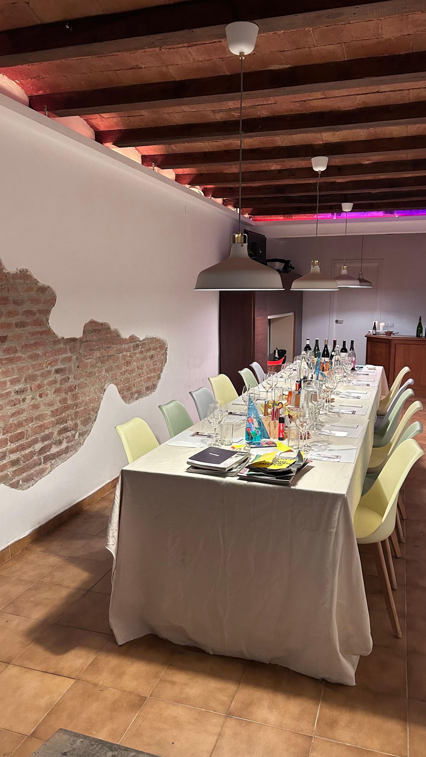 Barcelona: Crea tu propia etiqueta de vino + cata de 3 vinos