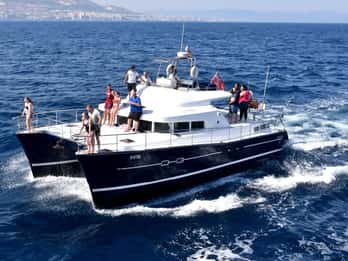 Benalmádena: Catamarán privado para hasta 12 personas