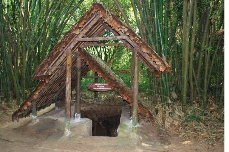 Cu Chi tunnels &amp; Saigon sightseeingtour 1 dag