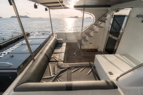 Labuan Bajo: Komodo Family Tour with Documentation Family Tour with Documentation + Drone