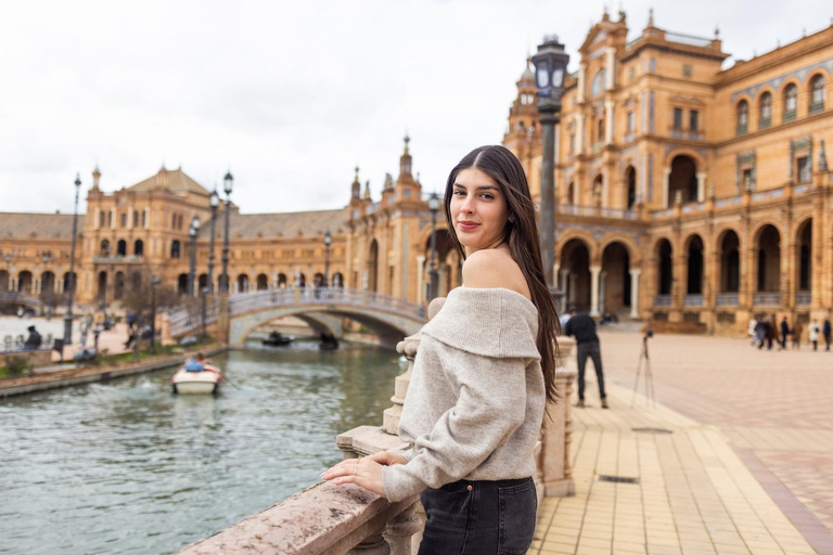 Seville: Professional Photoshoot at Plaza de España Premium 2 Locations 45 Mins | 45 Photos