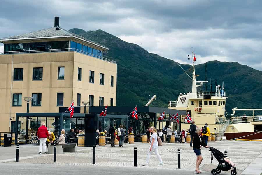 Måløy: Geführter Stadtrundgang mit einem ortskundigen Guide. Foto: GetYourGuide