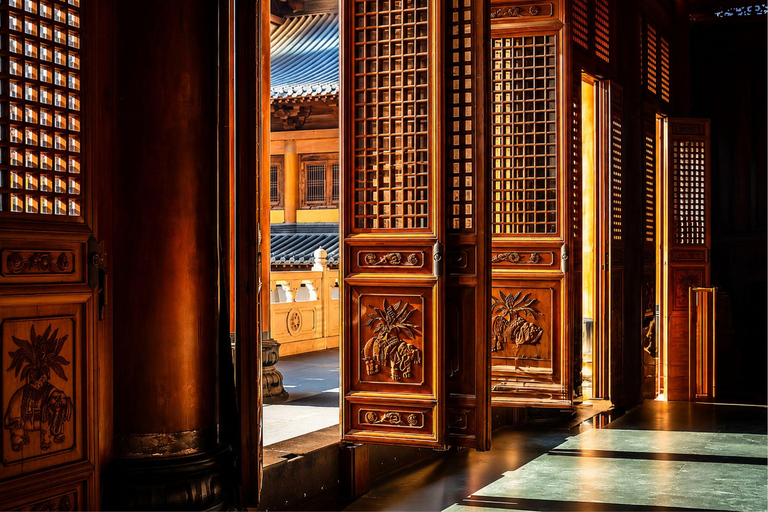 Shanghai: Jing’an Temple Ticket with English Audio Guide Jing’an Temple Ticket + English Audio Guide