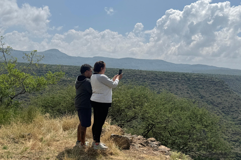 Addis Ababa: Awash National Park 2-Day Safari & Volcano Hike
