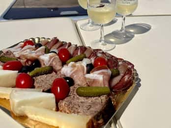 Bonifacio: Lavezzi Islands Full day Trip by Boat