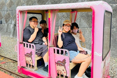 Taipei: 8 Hours Private Day Tour in Wulai with Benz Vito Wulai 8 hours day tour at 2026 Chinese New Year