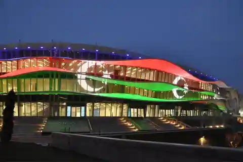 バクー・ライツ・ナイトツアー（ホテル送迎付き