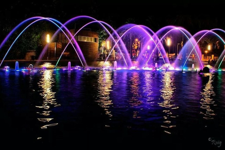 Lima: A night at the Magic Water Circuit with a light show