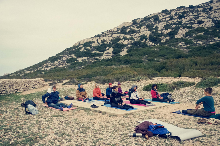 National Park of the Calanques : Yoga & Hike Marseilleveyre