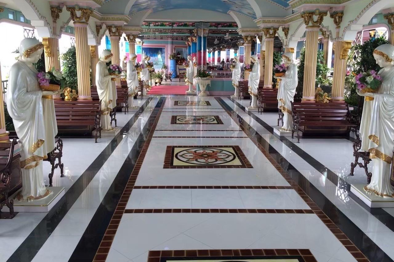 Pattaya: City Tour with Floating Market & Dinner Show