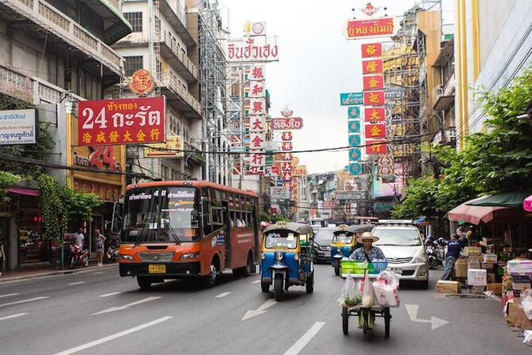 Passeios personalizados em Bangkok com carro e motorista particularesBangkok com um carro particular e motorista 4 horas