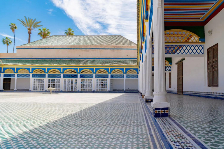 Marrakech: Bahia Palace, Madrasa Ben Youssef & Secret Garden Private Tour & Medina Pickup