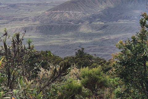 Nairobi: Mount Longonot Hike & Scenic Rift Valley Views Tour
